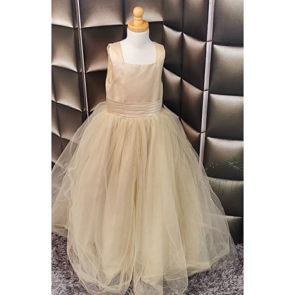 Gold flowergirl dress  - Picture 7 of 8